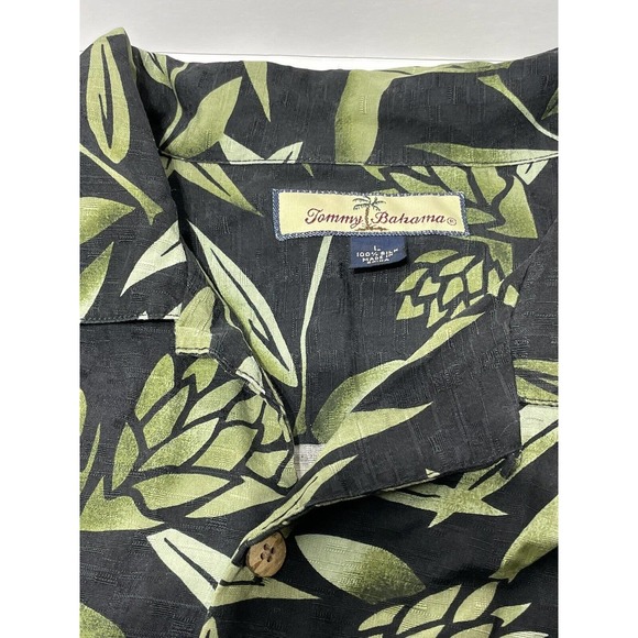 Tommy Bahama Hawaiian Shirt Mens L Floral Black 100% Silk Short‎ Sleeve - Picture 2 of 4